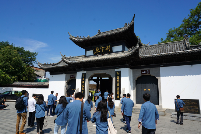 跟随长安睿骋 体验景德镇陶瓷文化