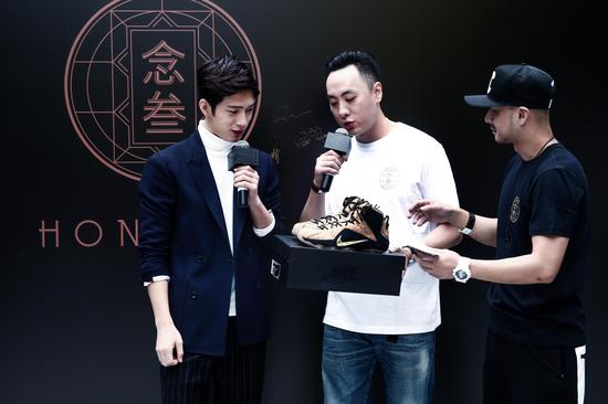 井柏然助阵念叁SNEAKER概念店开幕|井柏然|