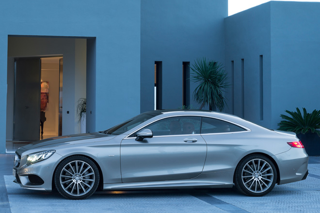 “好人开宝马坏人开奔驰” 但,8月奔驰KO_新浪汽车_新浪网