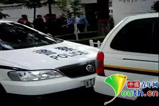 照片中可以看到，警车（晋L）来自山西省临汾市。