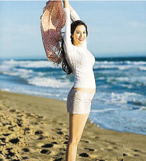 徐子淇重温怀孕4个月美照 展最美孕妇气质