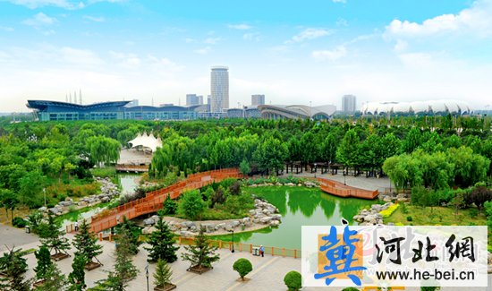 新加坡垂直绿化_新加坡人均绿化面积