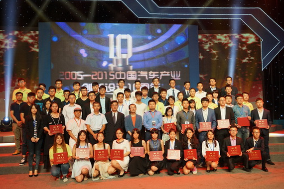 特斯拉尚为“童子军” 弯道超车过于乐观