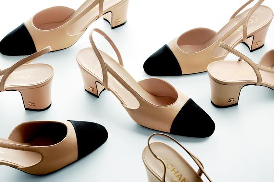 明星演绎香奈儿双色鞋
