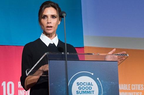 贝嫂大会登台演讲霸气