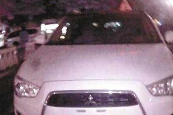 男子买车1年不挂牌 用临时号牌当幌子被查