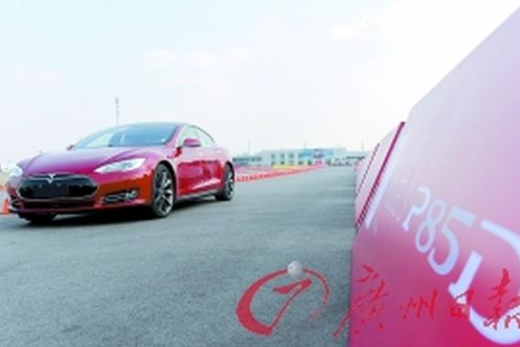 特斯拉：不争行业老大