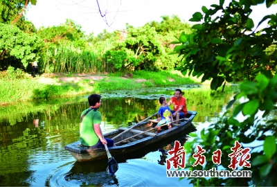 南门村接霞庄的护村河成为一个旅游景点。