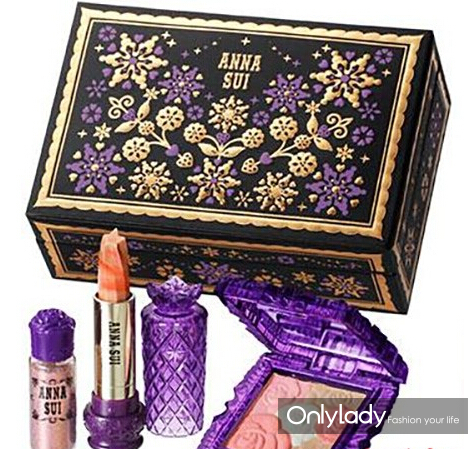 ANNA SUI Mystic Snow Holiday 2015 Collection