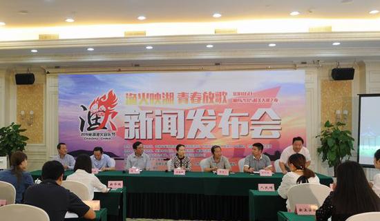 2015巢湖渔火音乐节10月16日在巢湖中庙开幕