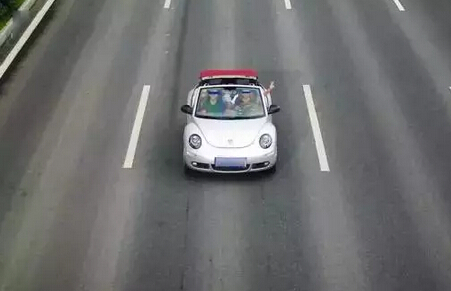 这些歪招 真的能躲避电子眼?