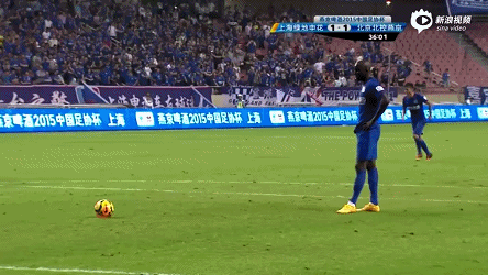 现场-登巴巴轻松两破门 北控助教被罚上看台|gif