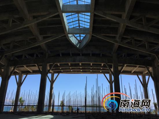 威斯汀酒店主体工程基本完工,现进入内部装修阶段(南海网记者高鹏摄)