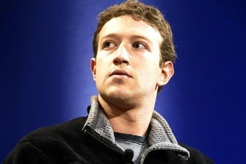 多亏乔布斯的建议：Facebook才没被卖掉
