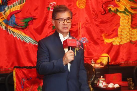 瑞安集团主席罗康瑞先生为新人献上祝福