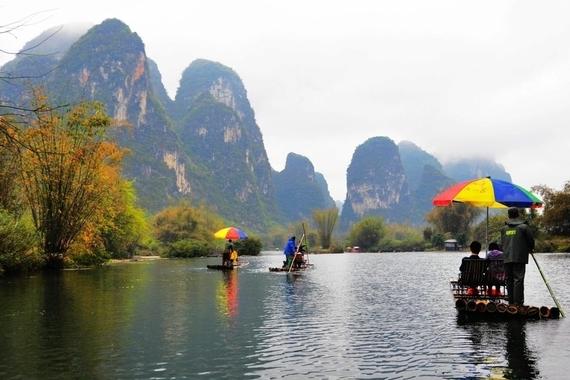 桂林自驾游“车流成河” 山水名城变堵城