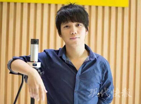 南大校友毕业一年设计出360度全景相机 已获得