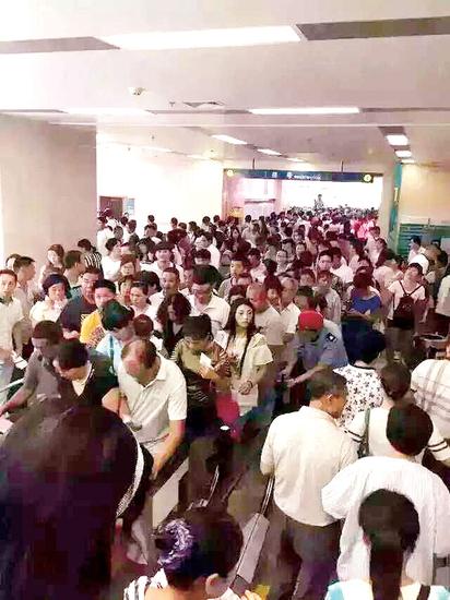 郑大一附院十一期间门诊爆棚