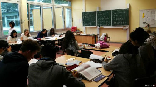 �ڶ�ķ�������������еĺ���γ�