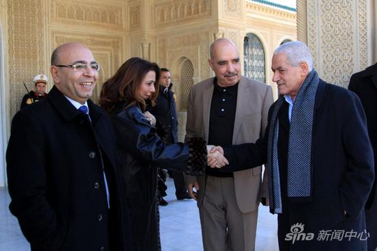 2015年1月，组成突尼斯全国对话大会4个组织的领导人站在一起。