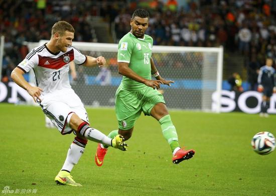 穆斯塔菲去年助德国队勇夺世界杯