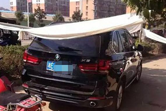 女童遭两次碾压亡 家人称司机当时打手机