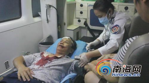 陈吉灵被打后救治现场。图片由受访者家属提供。