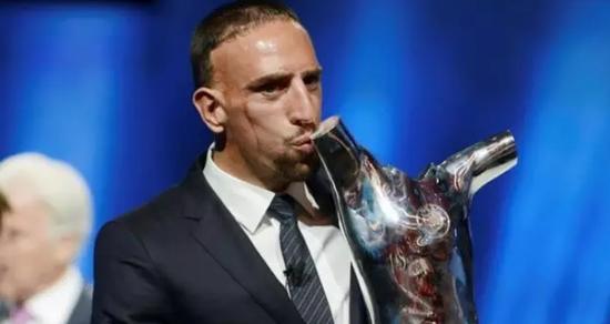 足坛的那些逆袭:里贝里曾搬砖 弗格森曾当学徒