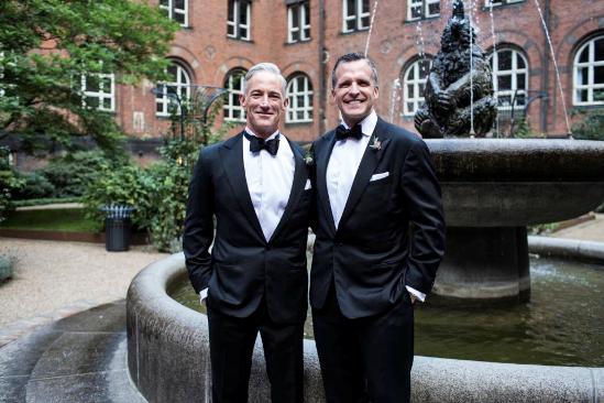 美驻丹麦大使与同性伴侣结婚