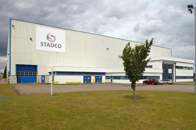 麦格纳协议收购斯塔柯