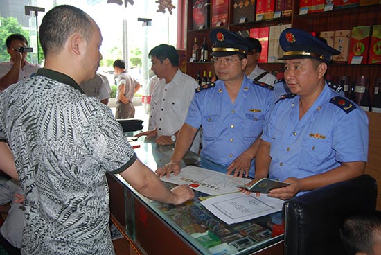 矢志不渝终有成--记钦州市工商局经检支队队长