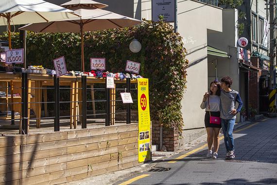 没韩星没景点 逛传统市场感受首尔日常_成都汽