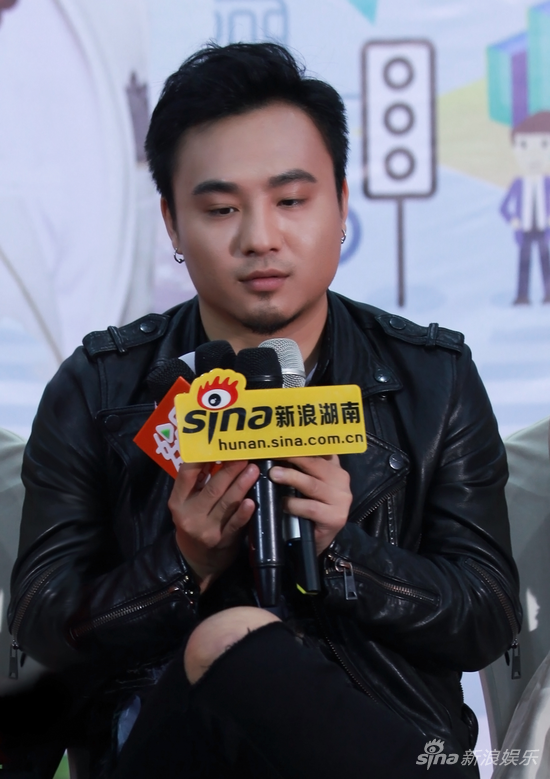 曹然然李媛演绎80后"阳气重"夫妻
