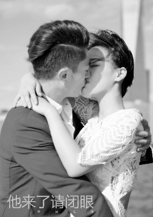 剧中霍建华扮演的薄靳言与马思纯扮演的简瑶有不少激烈的感情戏。