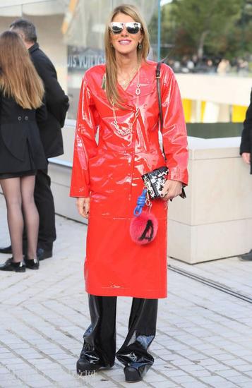 安娜·戴洛·罗素（ Anna Dello Russo）亮相Louis Vuitton 2016春夏秀场