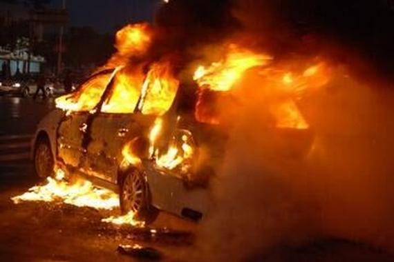 为博欢心烧27万汽车 车主是其情人前男友