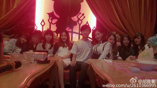 Susu生日鲷哥1V9 龙神媳妇献唱只有死黄翔-D