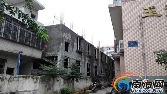 本报曝光4个月后,抢建的违建基本完成。南国都市报记者聂元剑摄