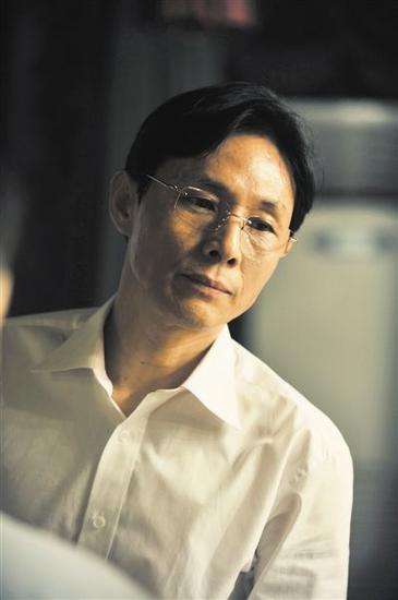谢小青 融众集团董事长。