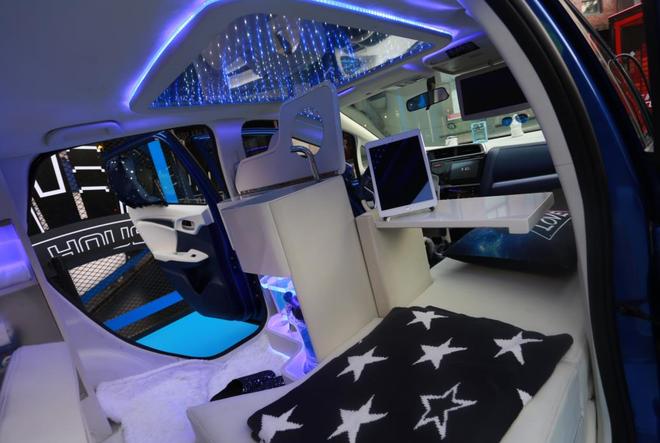 第三代飞度(FIT)“潮玩派对”炫酷开启