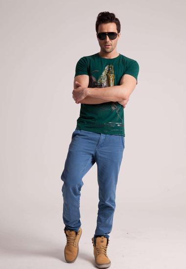 爱双手抱胸的人难摆脱单身 你是这样吗?|双手抱