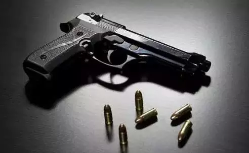 美国校园枪击案件频发留学党如何自保?