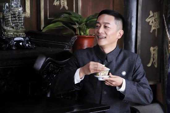 电视前沿 > 正文   新浪娱乐讯 由陈昭荣[微博],富大龙领衔主演的年代