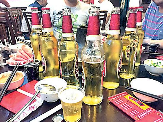 人均喝酒最多_喝酒的图片真实照片(2)