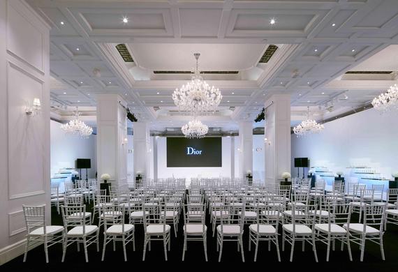 刘亦菲变身Dior花蜜女神