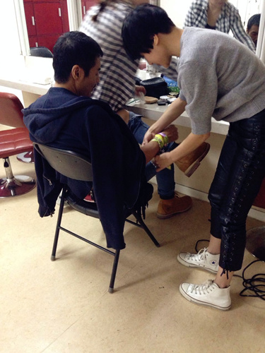 朴树北京开唱 妻子吴晓敏全程陪伴做造型|朴树