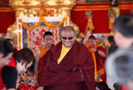 过去的那一秒钟，就是前世；现在这一秒钟就是今生；还没到来的那一秒钟就是来世。