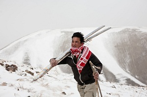 战火中的洁白 阿富汗年轻滑雪者渴望冬奥(图)