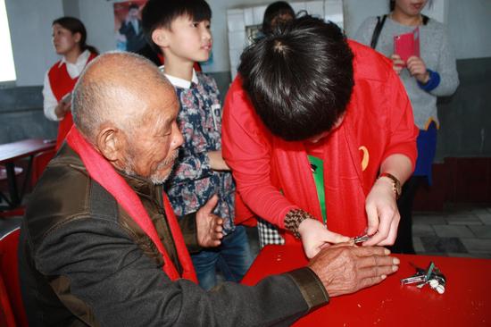 重陽節(jié) 民權老少同樂 歡度佳節(jié)