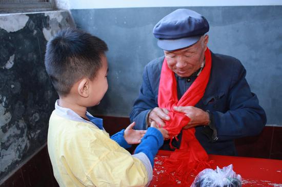 重陽節(jié) 民權老少同樂 歡度佳節(jié)